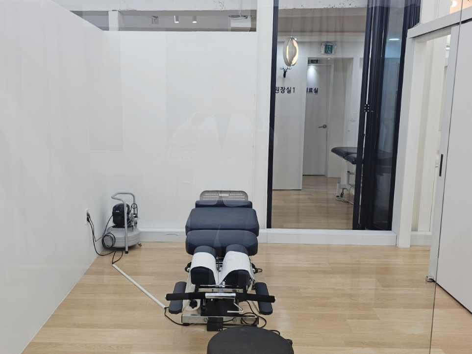 서울대입구역 안면비대칭한의원이 말하는 치료 안 하면 더 심해지는 이유