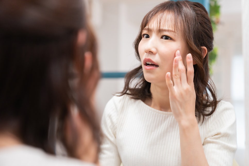 한쪽 턱이 돌아간 느낌, 웃을 때 얼굴이 불편하다면? 관악구 봉천동 안면비대칭한의원 체크포인트!