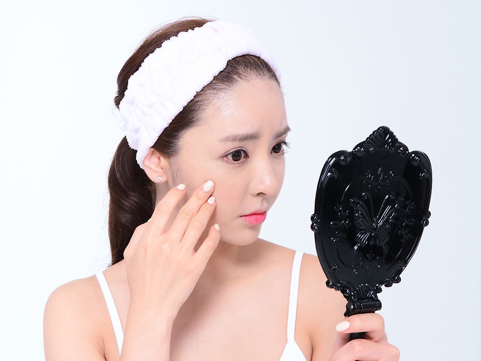 턱이 삐뚤면 얼굴 전체가 무너진다? 서울대입구역한의원이 말하는 안면비대칭의 경고 신호!